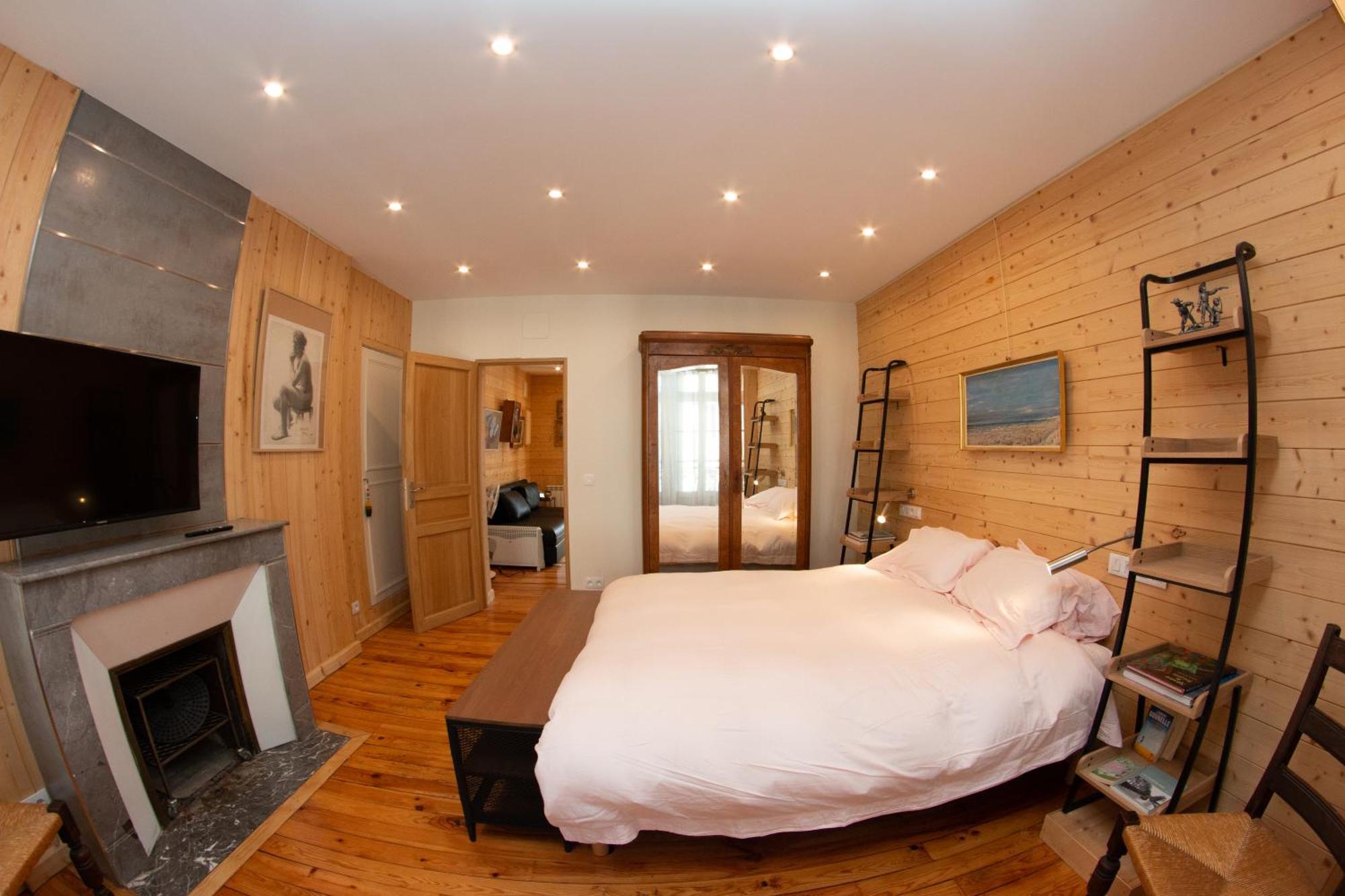 Le 41 Avenue Foch Otel Bagnères-de-Luchon Dış mekan fotoğraf