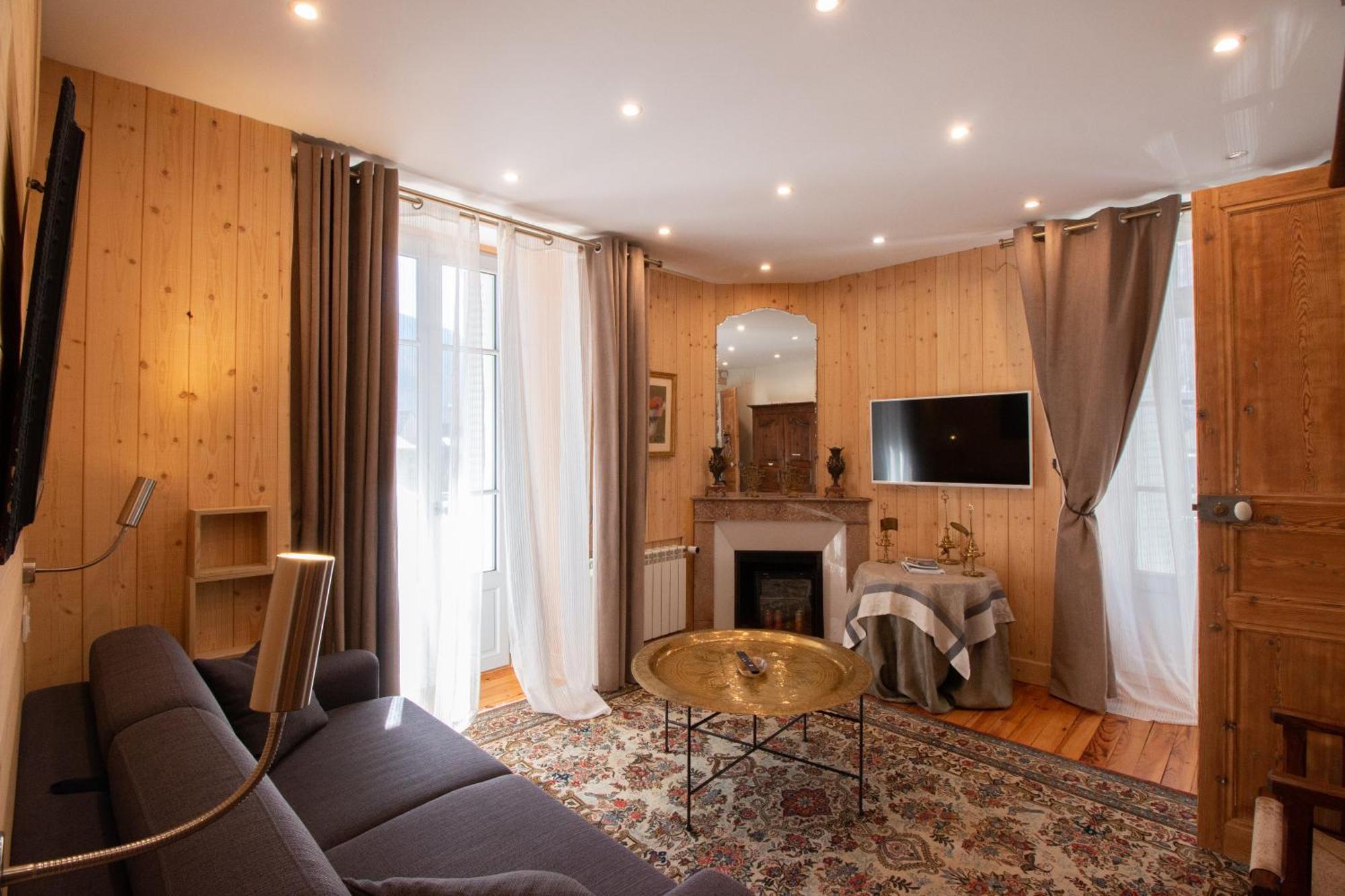 Le 41 Avenue Foch Otel Bagnères-de-Luchon Dış mekan fotoğraf