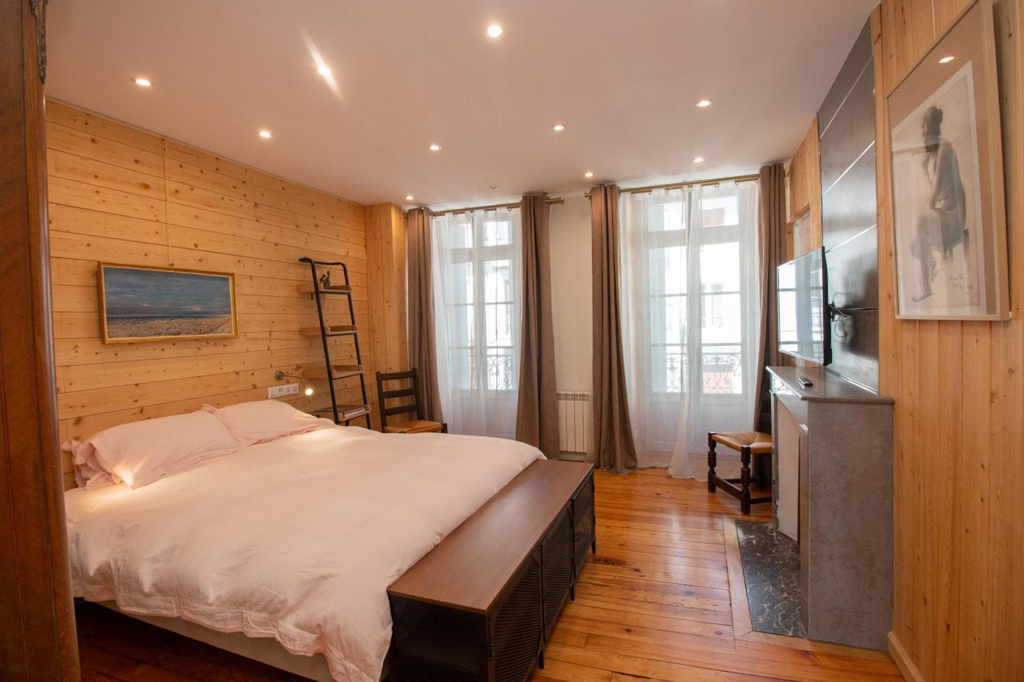 Le 41 Avenue Foch Otel Bagnères-de-Luchon Dış mekan fotoğraf