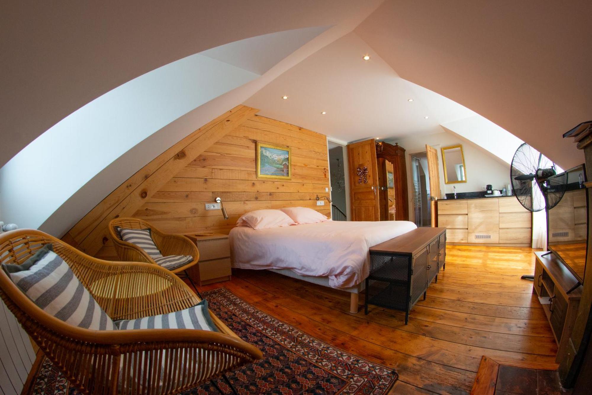 Le 41 Avenue Foch Otel Bagnères-de-Luchon Dış mekan fotoğraf